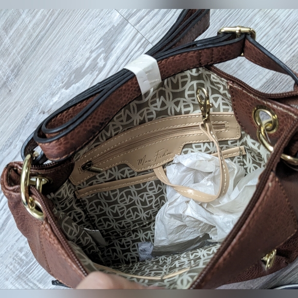 NWT Marc Fisher women's crossbody purse handbag, saddle brown gold tone - Picture 7 of 13